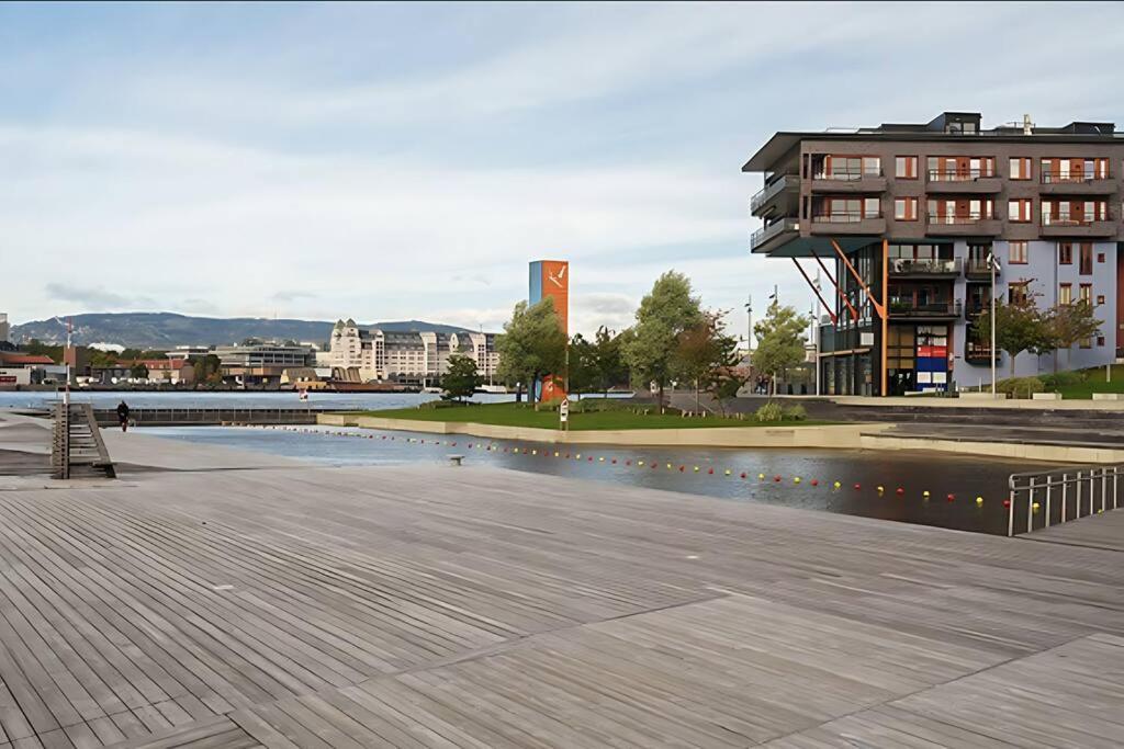 Oceanfront Apartment - Oslo Central - Private Patio エクステリア 写真