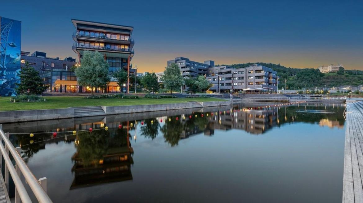 Oceanfront Apartment - Oslo Central - Private Patio エクステリア 写真